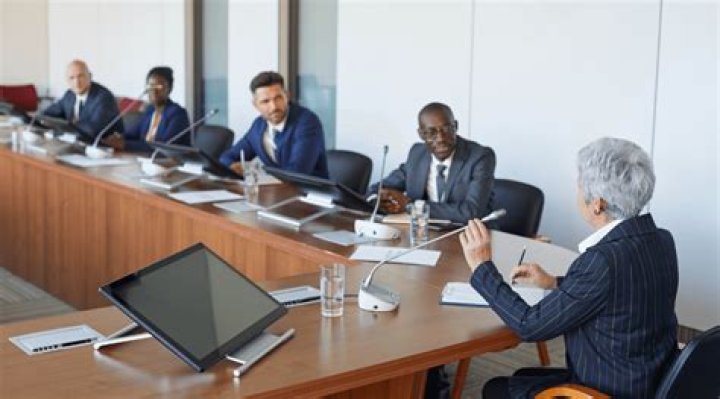 Are board of director meetings confidential?