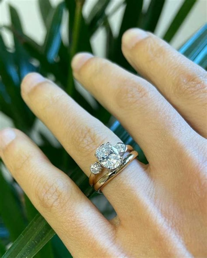 Can you mix metals wedding ring?
