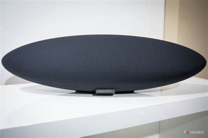 Does Bowers and Wilkins Zeppelin have Bluetooth?