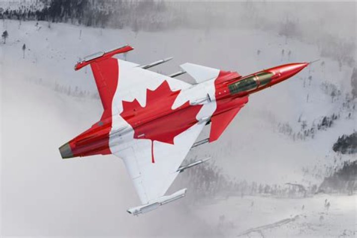 Does Canada make fighter jets?