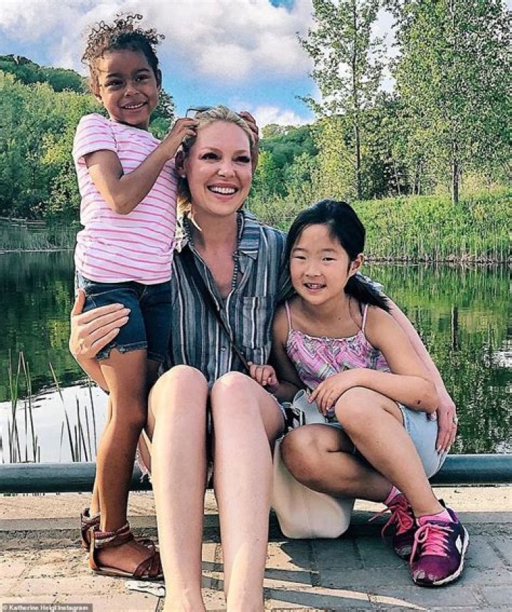 Does Katherine Heigl have an adopted sister?