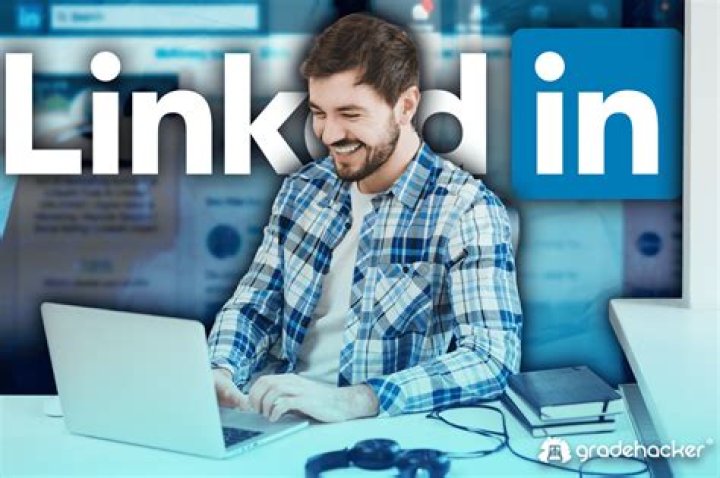 Does LinkedIn have free courses?