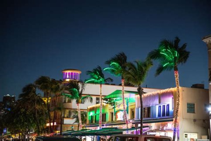 Does Santa Ponsa have good nightlife?