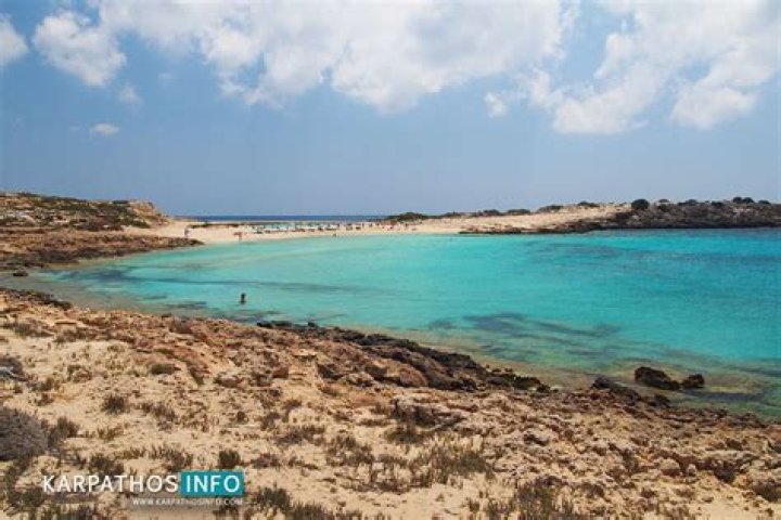 How do I get to Diakoftis Beach Karpathos?
