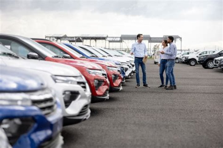 How do you market a car dealership?