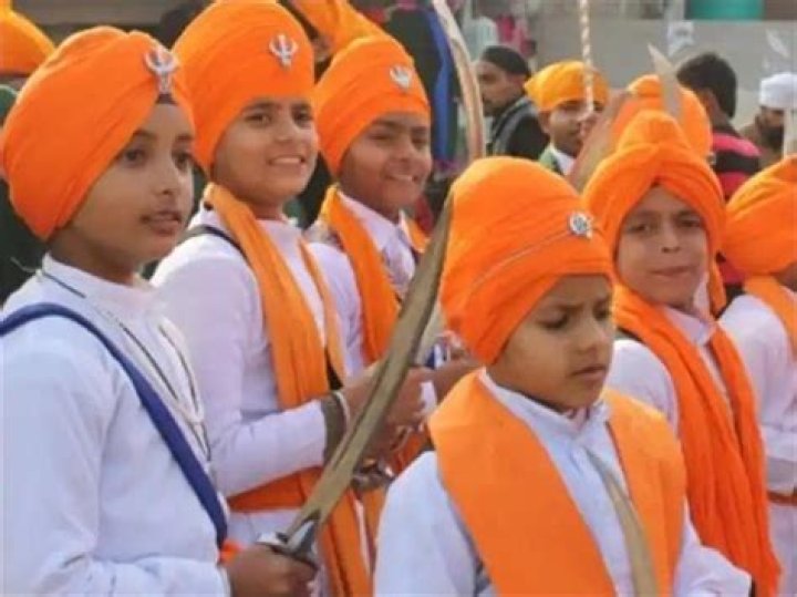 How many people practice Sikhism in the United States?