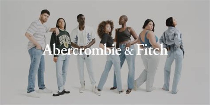 How much does a Abercrombie model get paid?