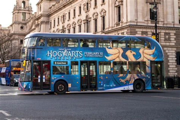 How much does a bus advert cost UK?