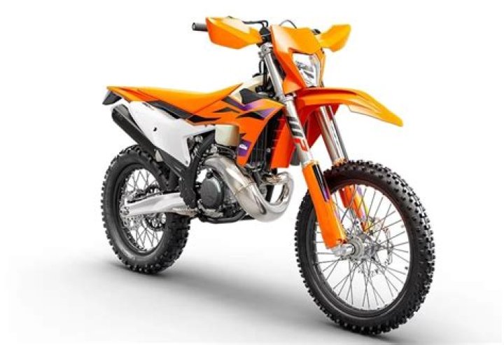 How much horsepower does a KTM 250 EXC F have?