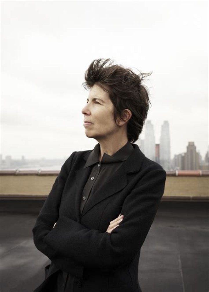 Is Liz Diller a licensed architect?