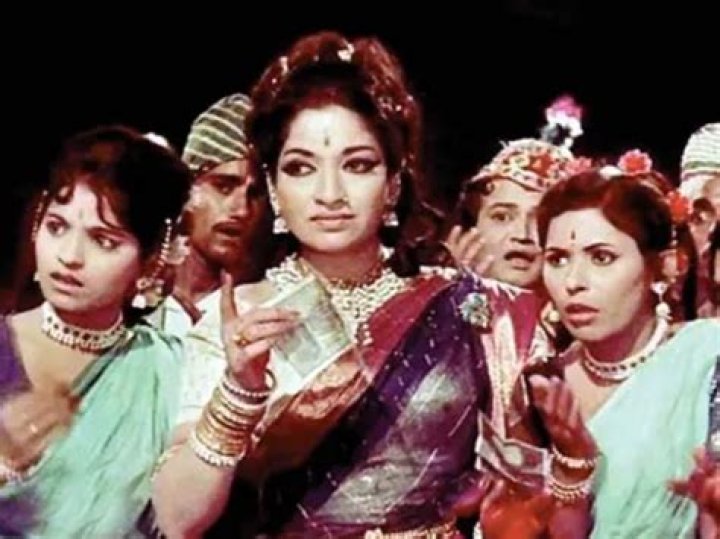 Is Marathi actress Sandhya alive?
