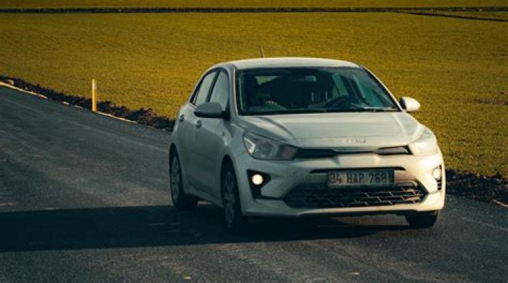 Is the 2014 Kia Rio fuel efficient?