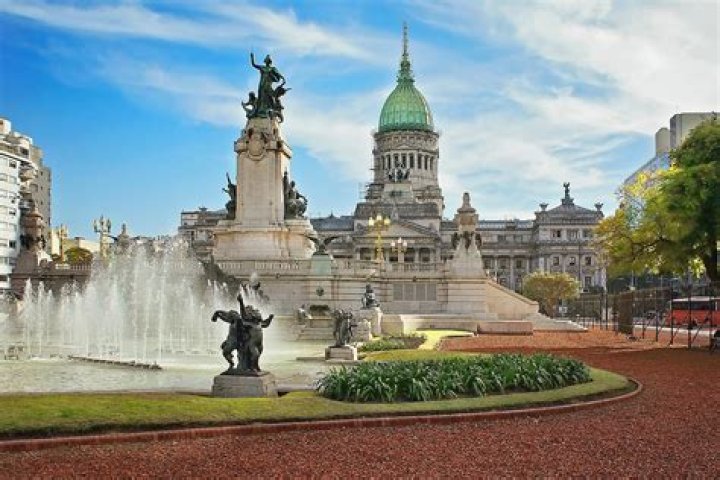 What are the buildings like in Argentina?