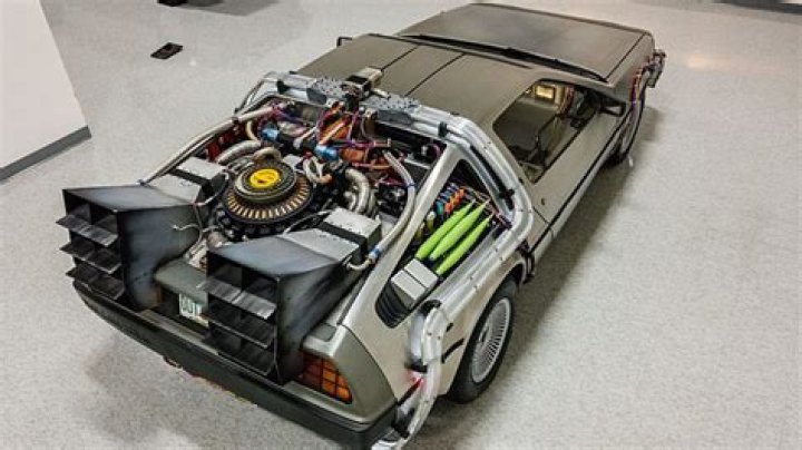 What are the parts of the DeLorean time machine?