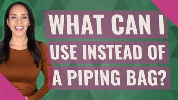 What can I use instead of piping bag?