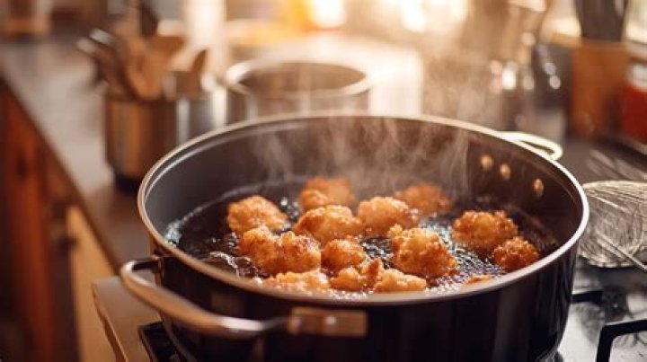 What does it mean to fry lightly?