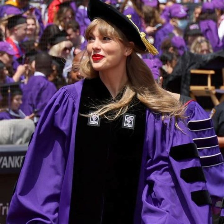 What famous people graduated NYU?