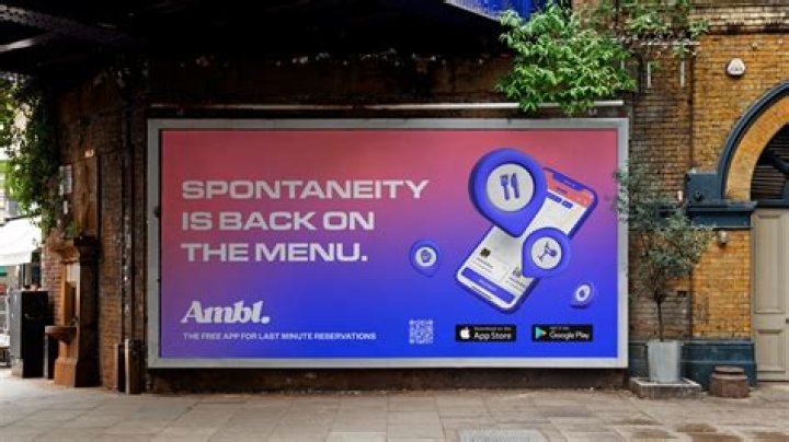 What is a 30 sheet billboard?