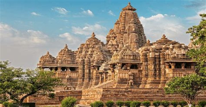 What is Nimishamba Temple famous for?