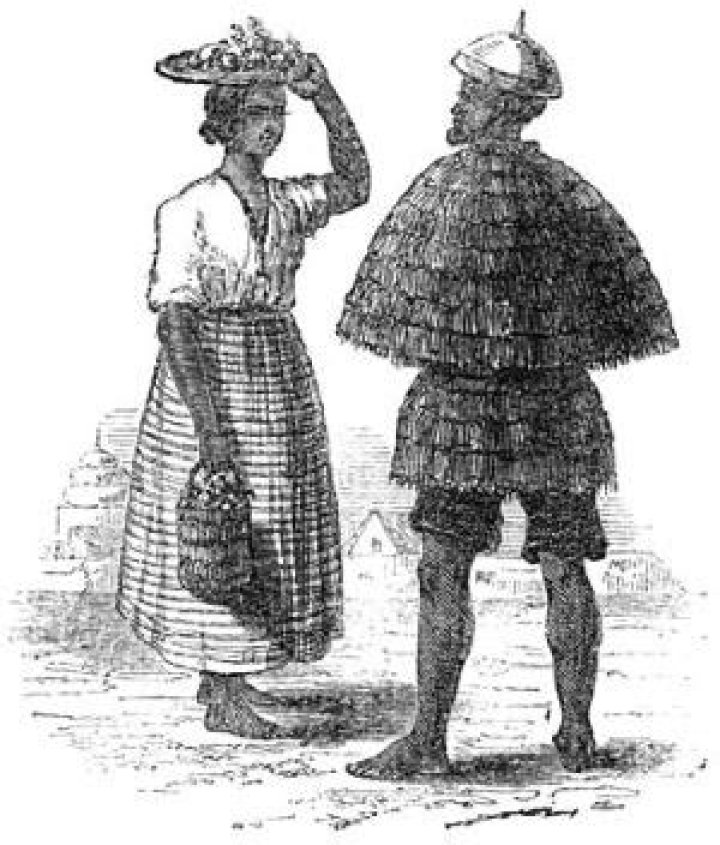 What is the traditional dance of Ilocano?