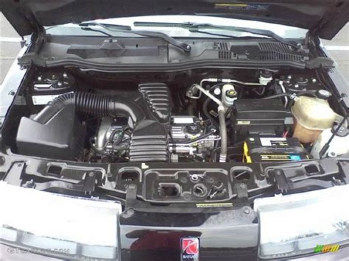 What kind of engine is in a 2003 Saturn Vue?