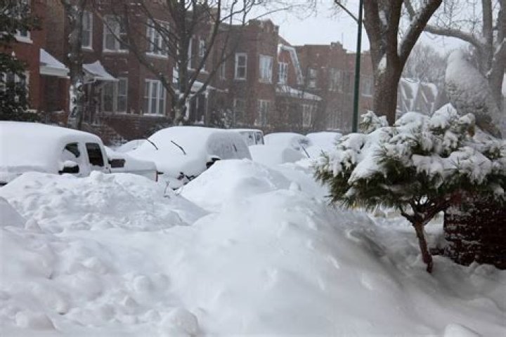 What year was the worst snowstorm in Chicago?