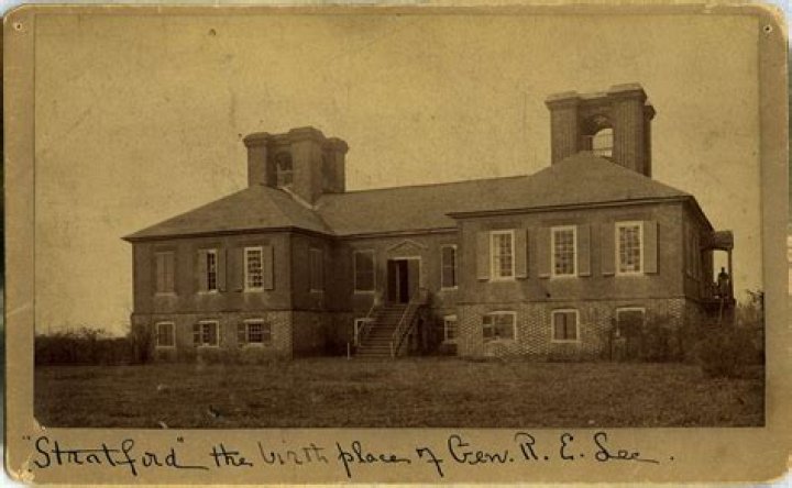 When was Stratford Hall built?