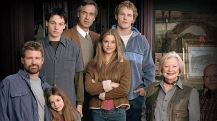 Where can I watch all seasons of Everwood?