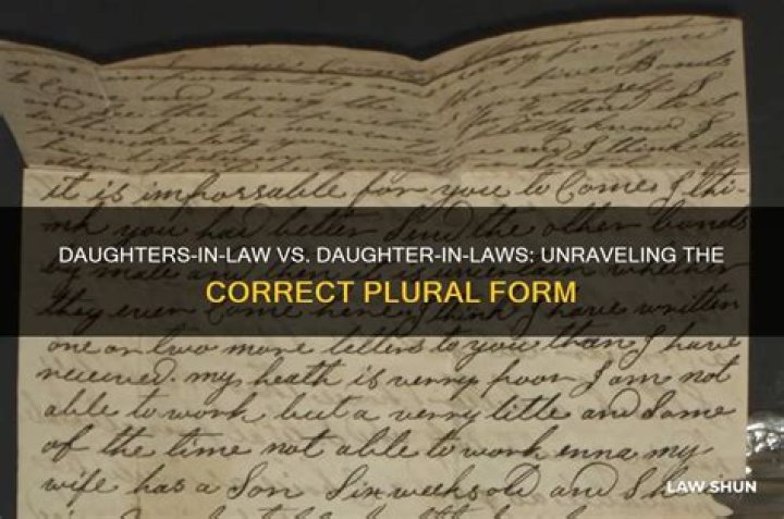 Which is correct daughters in law or daughter in laws?