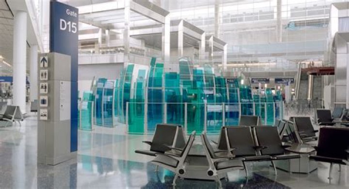 Who designed DFW Airport?
