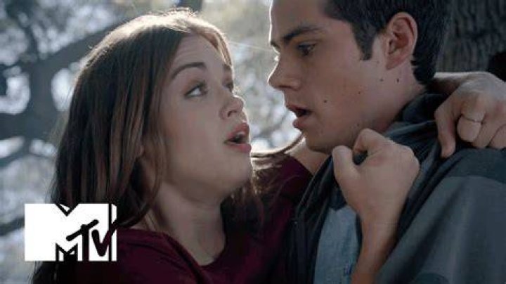 Who does Lydia end up with in Brotherband?