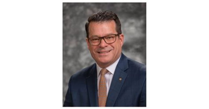 Who is the CEO of First Interstate Bank?