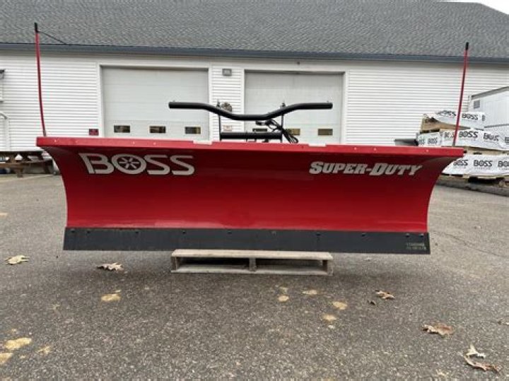 Who manufactures boss snow plows?