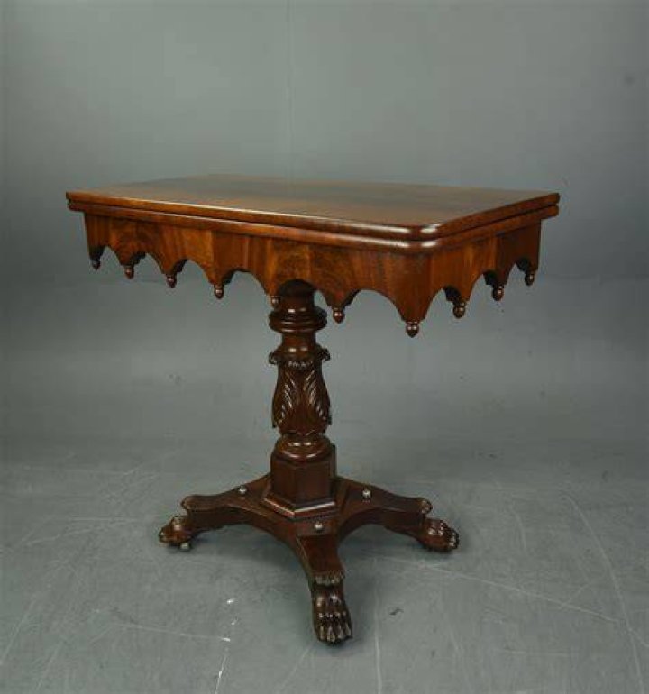 Who sells colonial furniture?