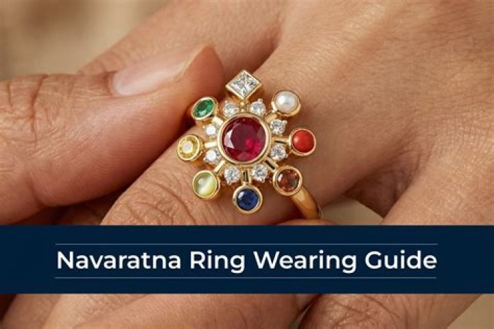 Who should wear navratna?